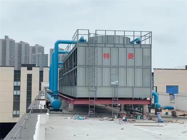 將水冷卻的裝置--逆流式冷卻塔(冷凍水回冷卻塔的原因)