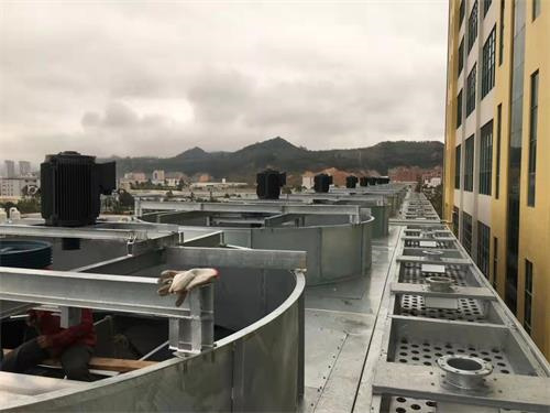 玻璃鋼冷卻塔廠家教你，玻璃鋼冷卻塔的電機應(yīng)該怎么維護?(橫流玻璃鋼冷